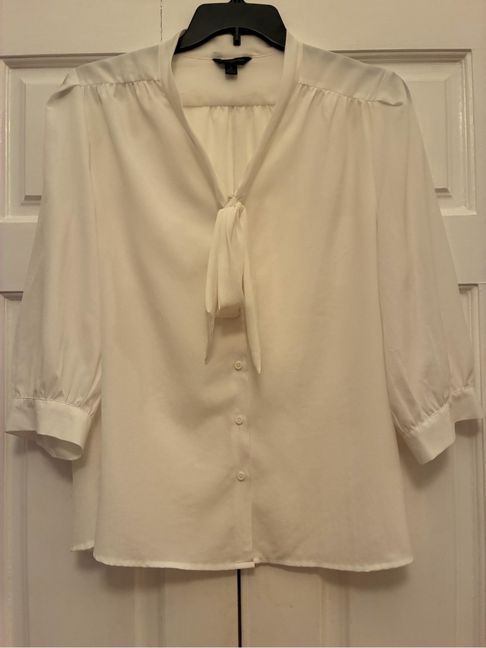 Banana Republic Cream Tie-Neck Blouse - Lightweight Elegant Top